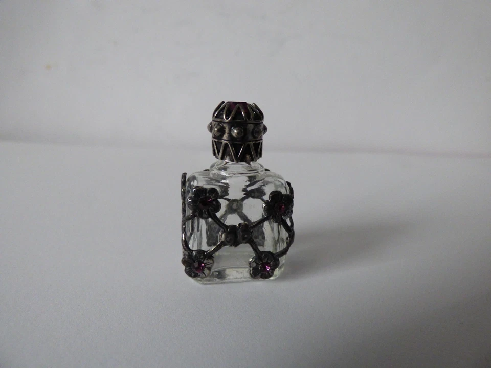 Petite bouteille de parfum vide - Photo 3/4