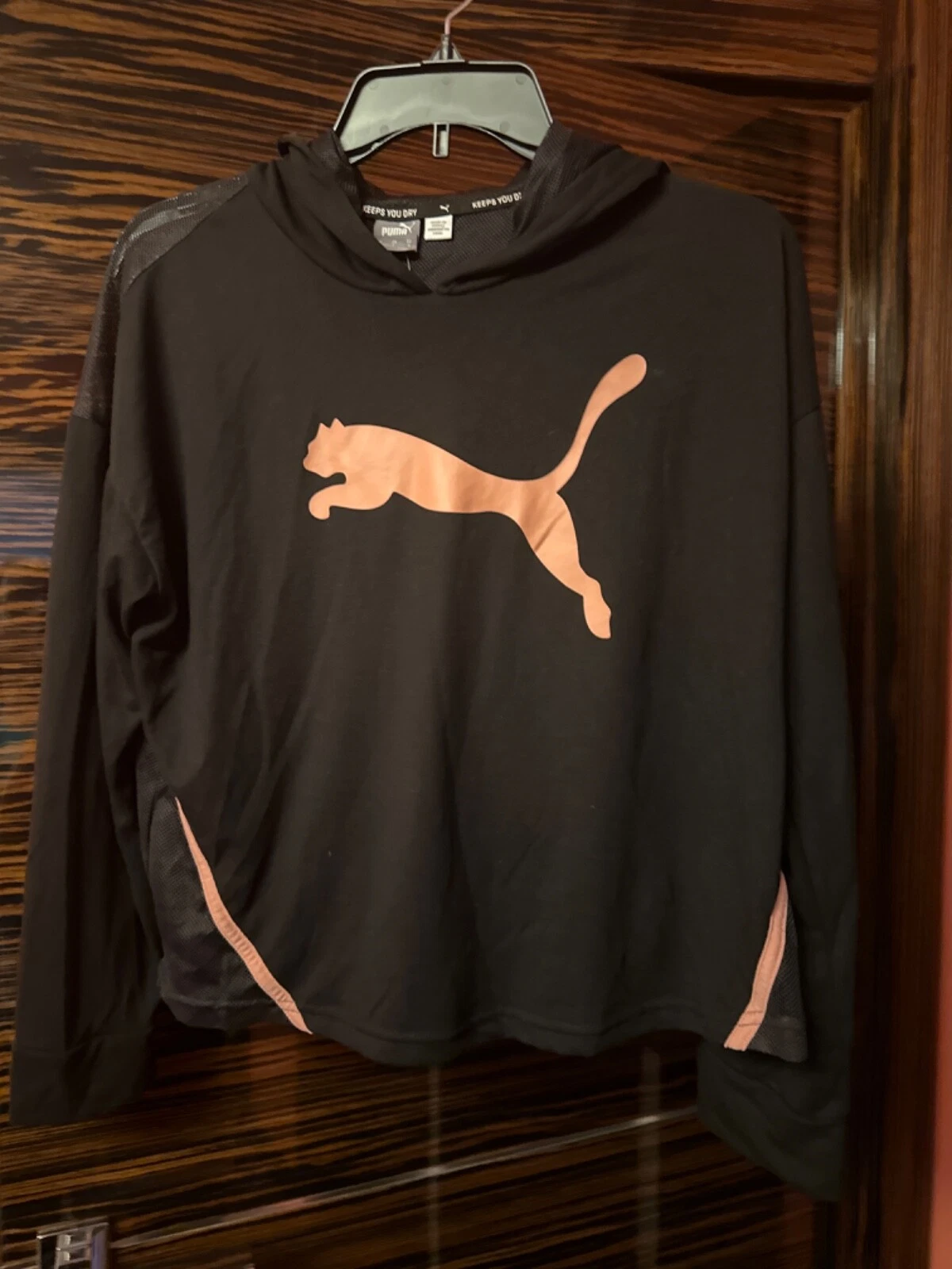 Puma Women's Cropped Hoodie Black Lightweight Mesh Back Center Logo pink Small