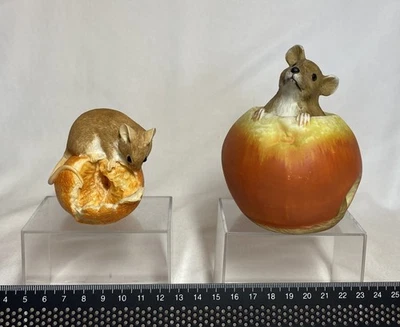 Bundle Mouse Eating Satsuma Sherratt & Simpson & Mouse in Apple Mice Ornaments - Image 1 of 4