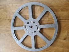 Super 8  Filmspule mit 36,5 cm Durchmesser aus Metall mit Kunststoffkern 