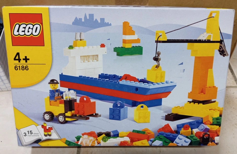 LEGO 6186 Build Your Own LEGO Harbor, photo 1 sur 5