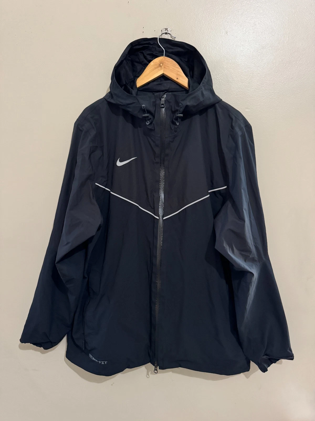 Nike Storm-FIT Waterproof Hypershield Pro Wind Rain Jacket Black Men's XL
Opens in a new window or t