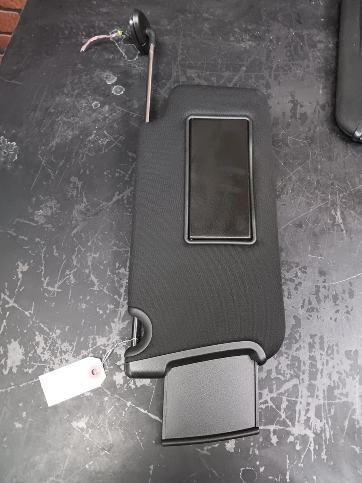 Dodge Charger 2014-2023 Juego de parasol extensible negro con espejos y luces Foto 4 de 4