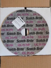 3M Scotch Brite EXL Unitized Deburring Finishing Wheel 2S Fine 6” x 1/4” x 1"