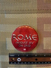Rzymska odznaka Pinback UŻYWANA