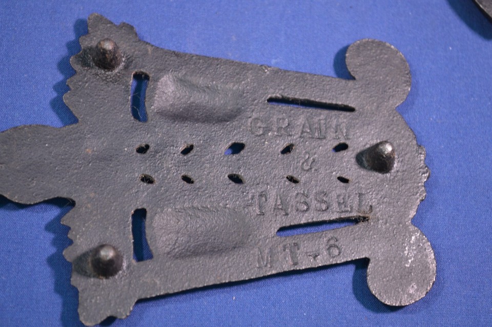 3 Vintage Cast Iron Trivets Grain & Tassel, Washington Tulip,Farmhouse