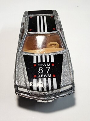 Vintage Yatming #1087 Silver Mercedes-Benz 500SEC Coupe 1/64 Vintage Yatming #1087 Silver Mercedes-Benz 500SEC Coupe 1/64