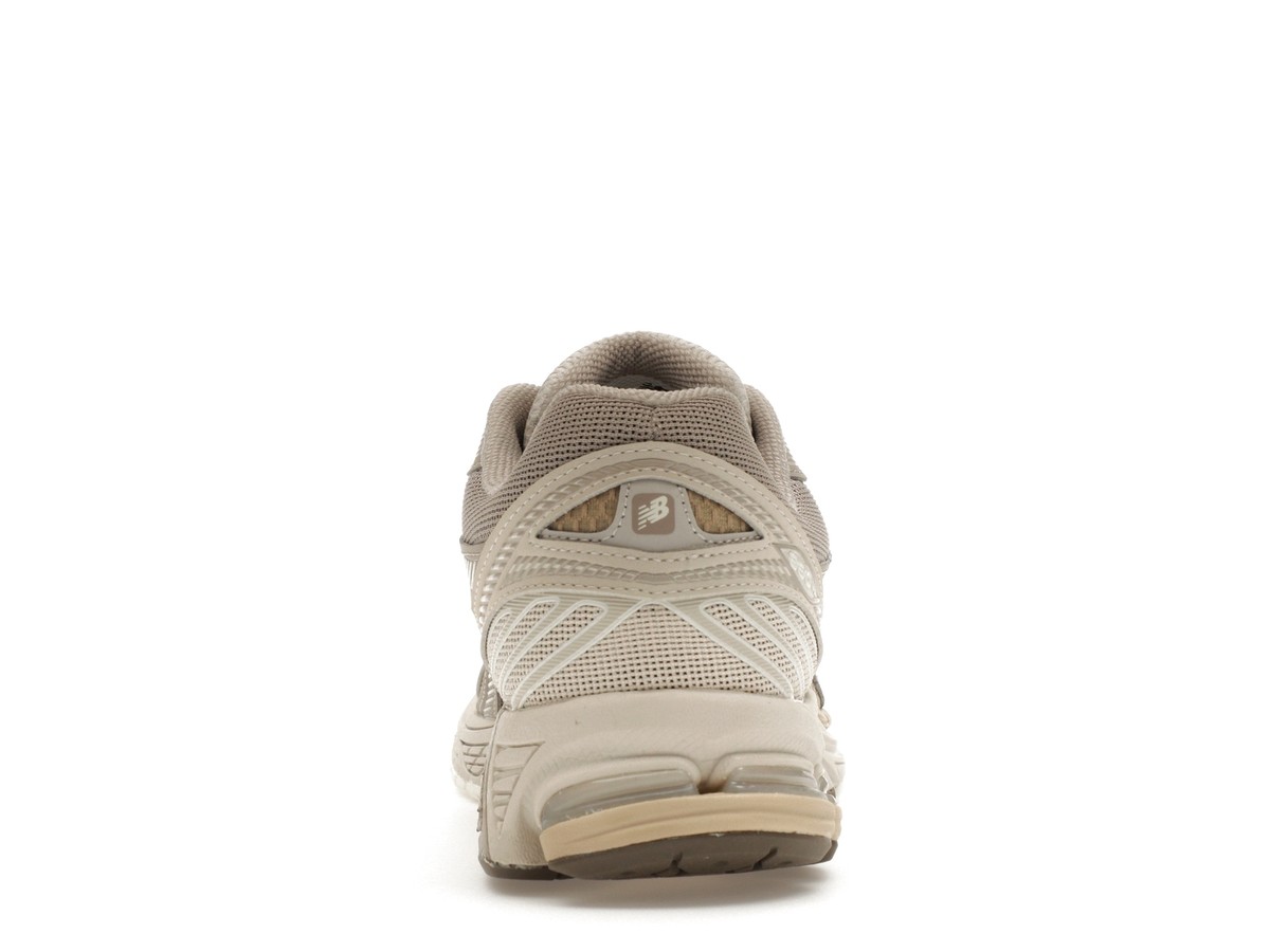 Size 8 - New Balance 860v2 Timberwolf Moonbeam for sale