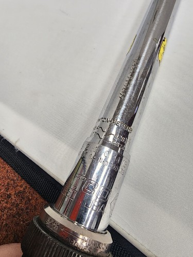 Matco Tools TRC250 1/2” Torque Wrench 50-250ft - Picture 8 of 9
