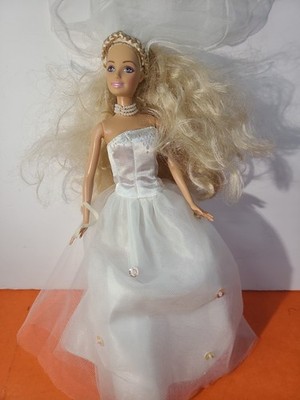 Vintage 1999 Barbie Bride VGC Look At Pics Comes As Showen Y2k 99 / 2000s