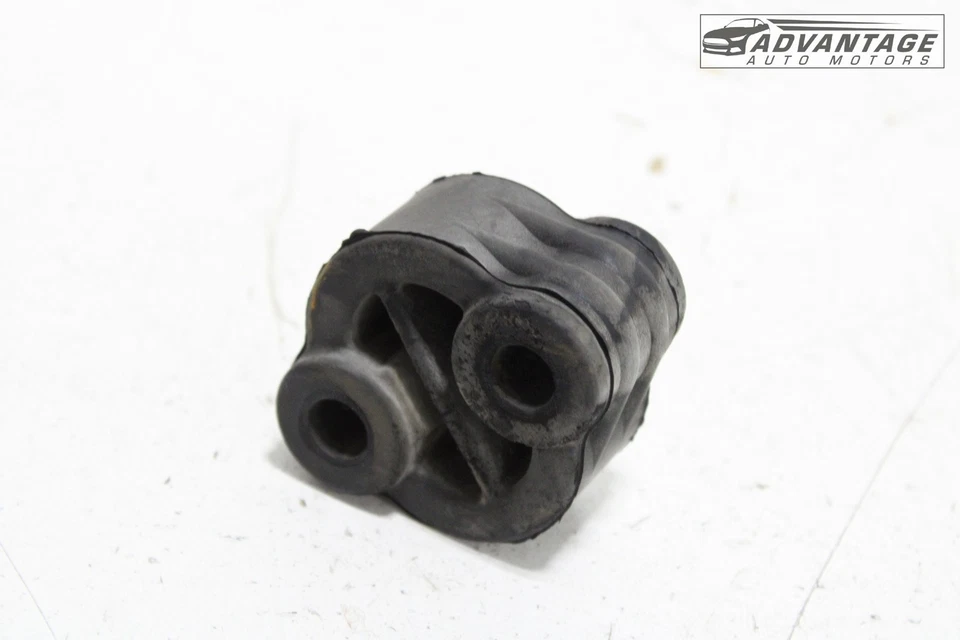 2004-2022 CHEVROLET COLORADO EXHAUST MUFFLER PIPE INSULATOR HANGER OEM - Image 4 of 4