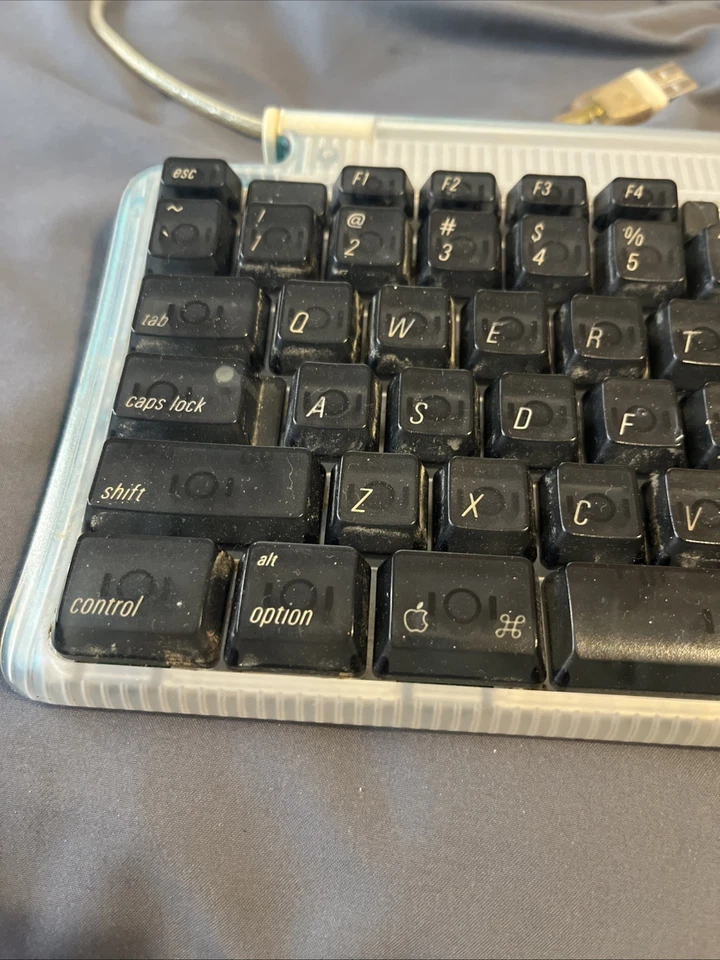 Apple M2452 USB Keyboard Blueberry iMac G3 Keyboard - Image 2 of 4