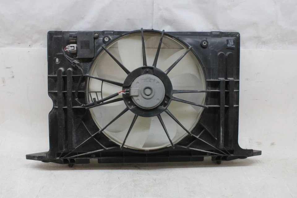 2016 SCION IM RADIATOR COOLING FAN ASSEMBLY OEM 16 - Image 4 of 4