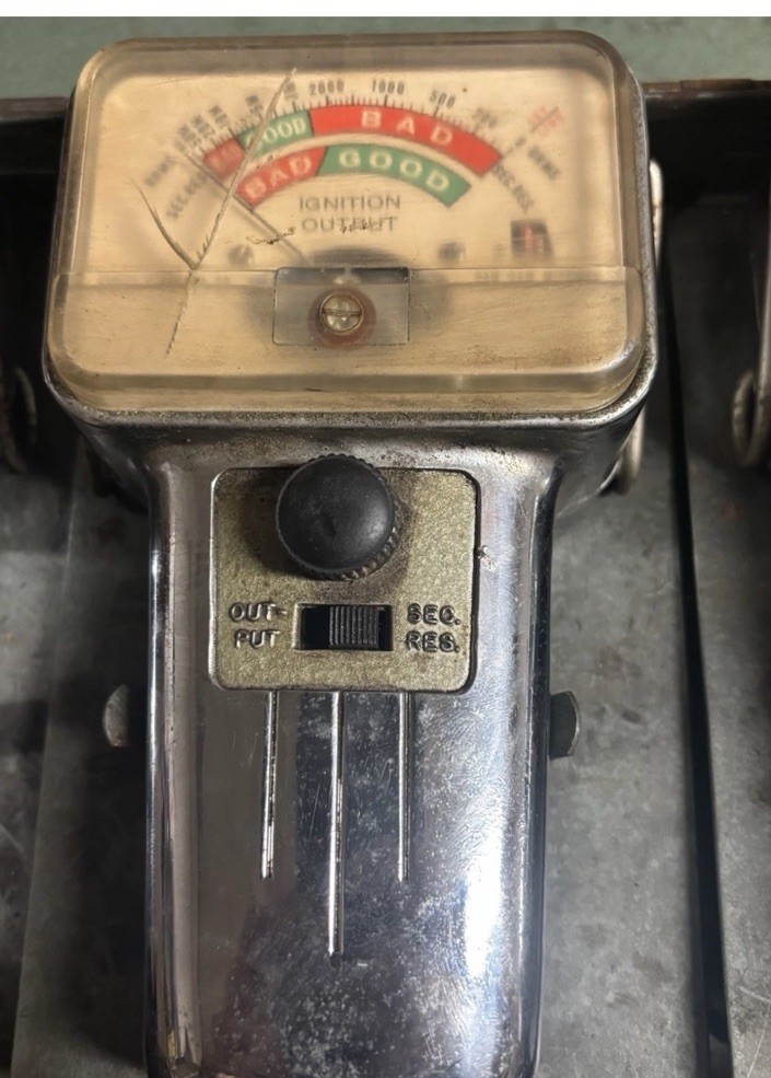 Vintage Harvey E Hanson Automotive Diagnostic Tester Set In Case