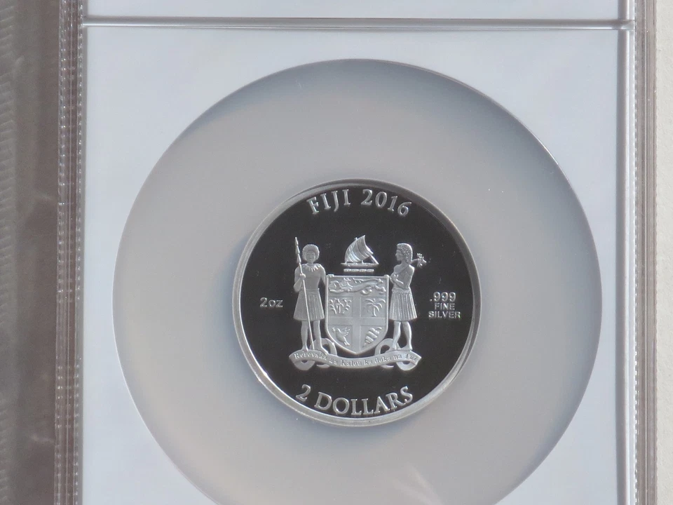 Fiji 2016 THE DARK KNIGHT RETURNS 2 oz PF69 Early Release Ultra Cameo NGC - Image 4 of 4