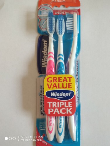 2x Wisdom Regular Plus Toothbrush pack of 3 multi level filament dental care. - Picture 6 of 6