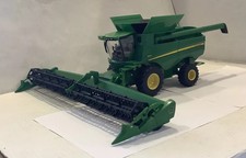 ertl john deere s690 combine