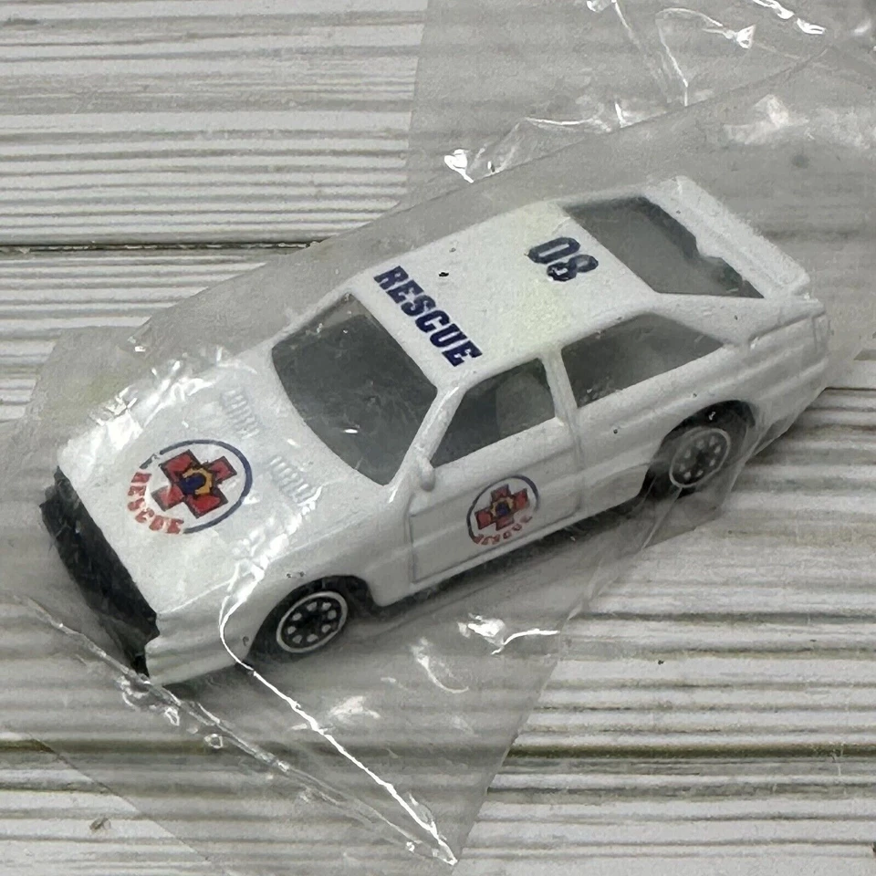 Veículos de emergência para artesanato de padaria enfeites de bolo de aniversário carros de metal fundido - Imagem 4 de 4