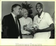 1989 Press Photo Wally "Famous" Amos, Founder of Amos Cookies at Unity Church