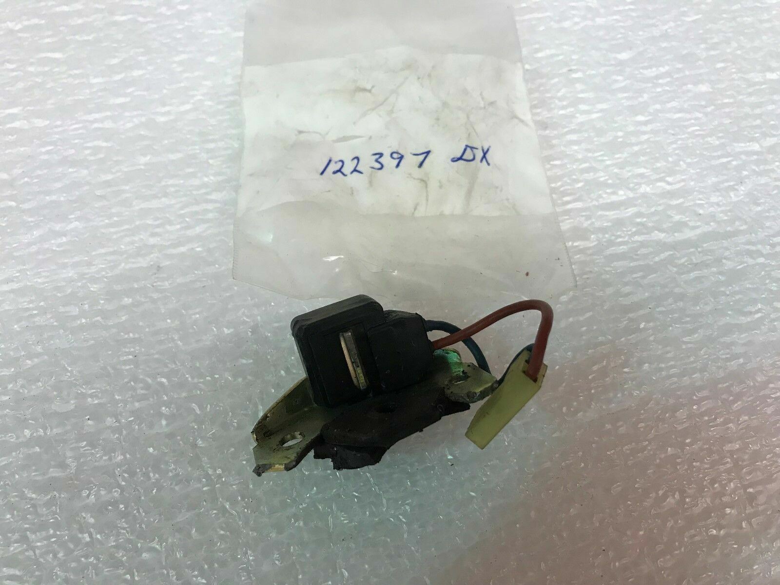FERRARI 288 ENGINE IGNITION PASSENGER RIGHT DISTRIBUTOR ASSEMBLY DX OEM 122397