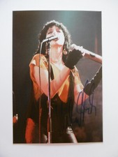 Helen Schneider autograph signed 9x13 cm photo