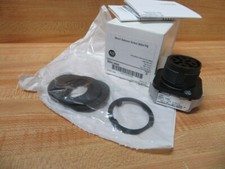 Allen Bradley 800H-JRN2 Selector Switch 800HJRN2