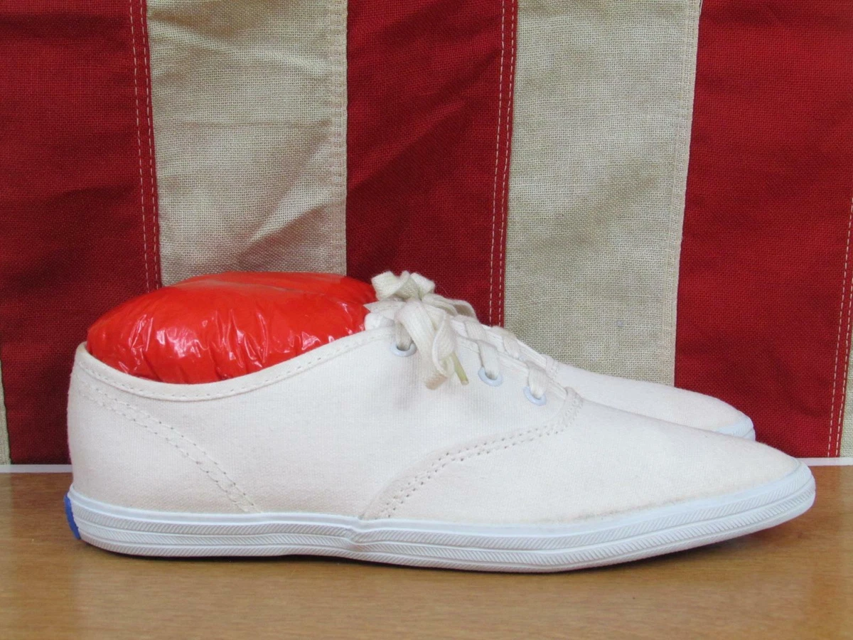 Girls store red keds