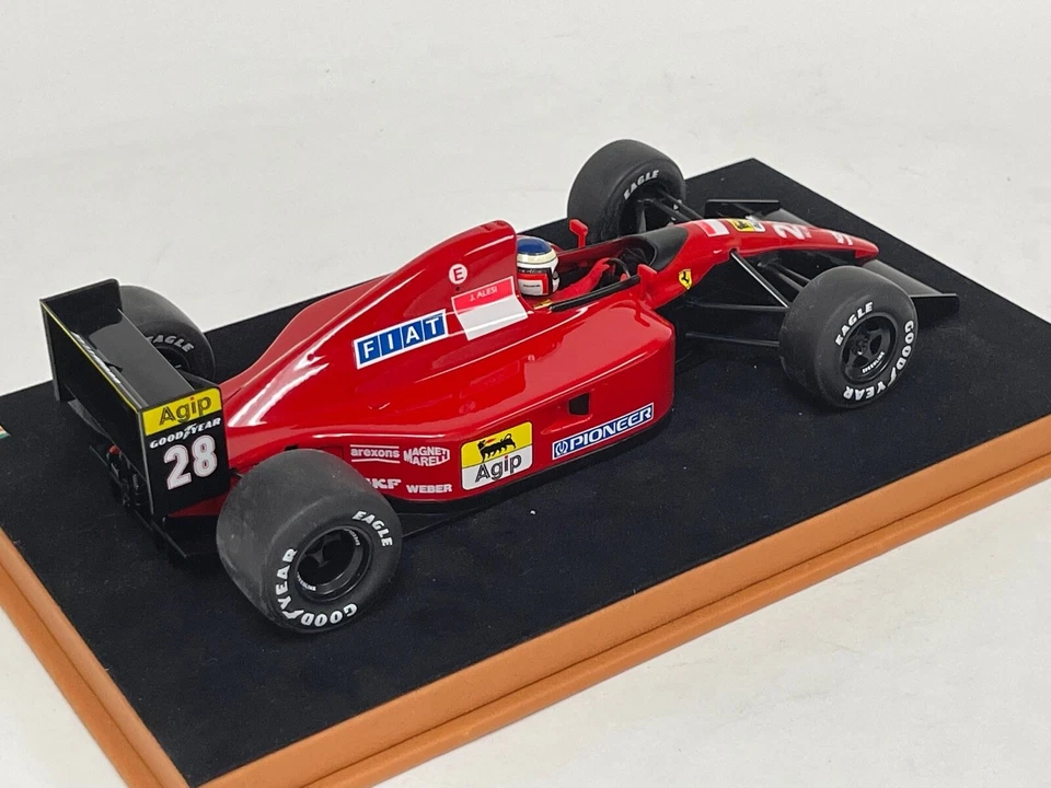1/20 Tamiya Collector's Club Factory Build Ferrari 643 Jean Alesi Cuero TN001 Foto 3 de 4