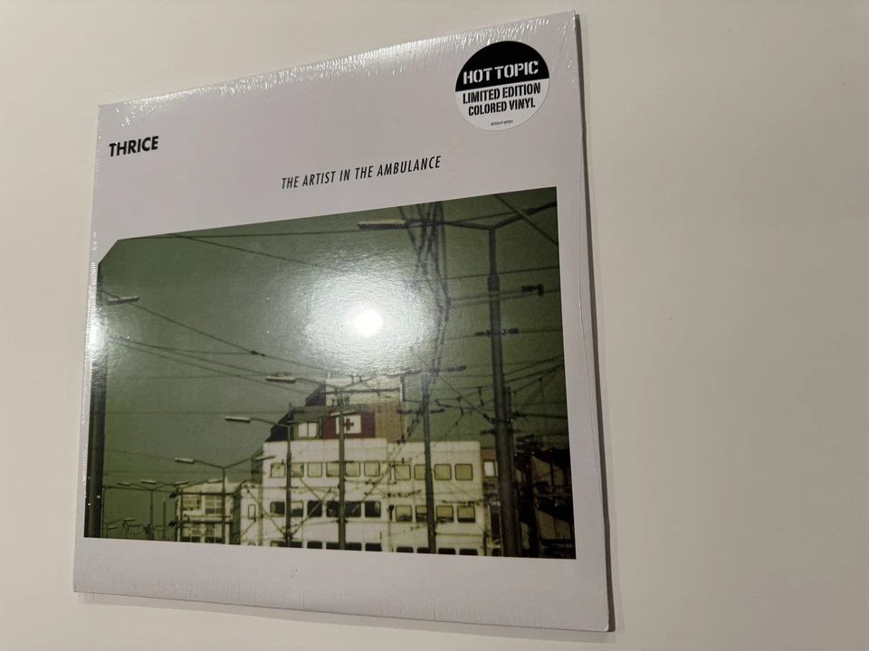 Thrice The Artist In The Ambulance New Sealed 2x Vinyl LP 2016 Hot Topic Variant - Image 2 of 4