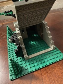LEGO 6066 Forestmen Camoflauged Outpost - 100 Complete