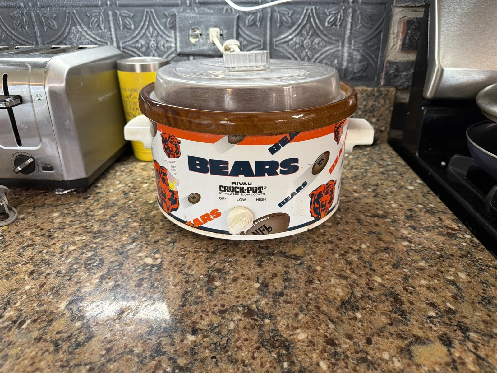 Vintage 1996 Chicago Bears Rival 4QT NFL Crock Pot Tailgate Potluck Slow Cooker