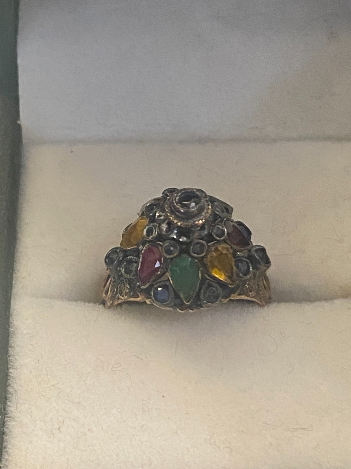 Vintage 18k Solid Gold Multi Gemstone Harem Ring - image 2