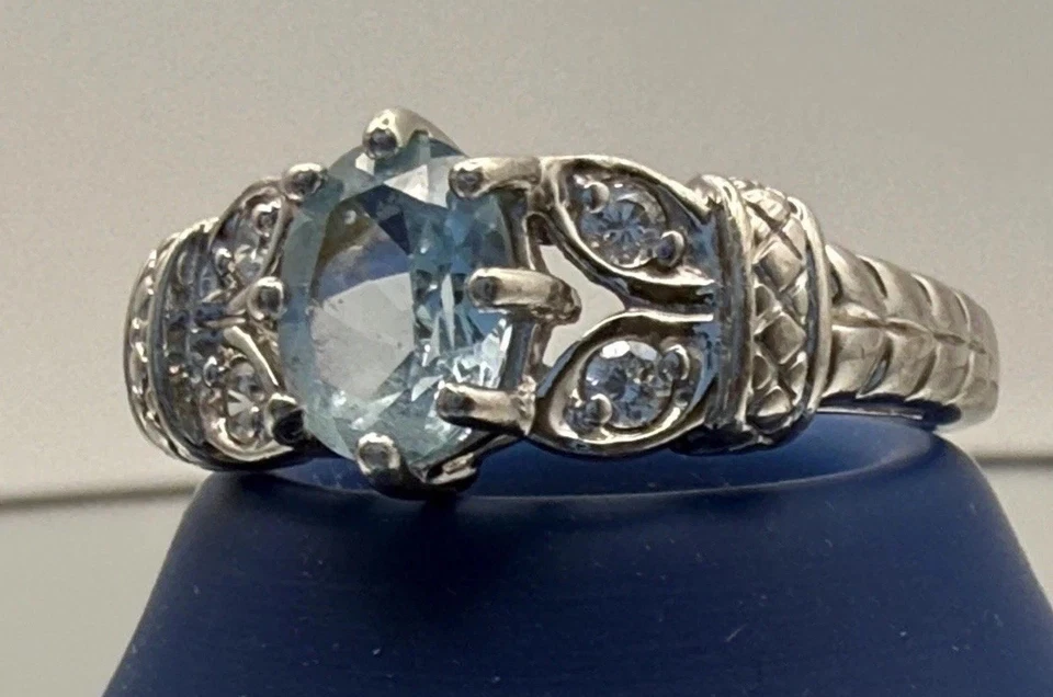Vintage .925 Sterling Silver Blue Topaz & Cubic Zirconia Ring Size 8-Signed RJ - Image 3 of 4