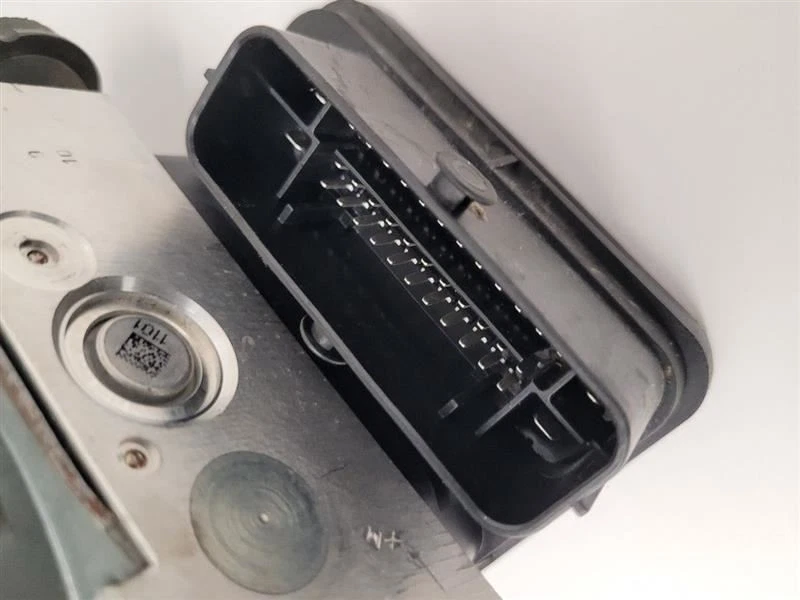 Cadillac XTS 2015 conjunto de piezas de freno antibloqueo WO base de crucero adaptativa 2293248 Foto 3 de 4