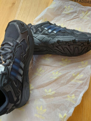 Adidas Bad Bunny Response CL Triple Black Schuh 42 2/3 US 9