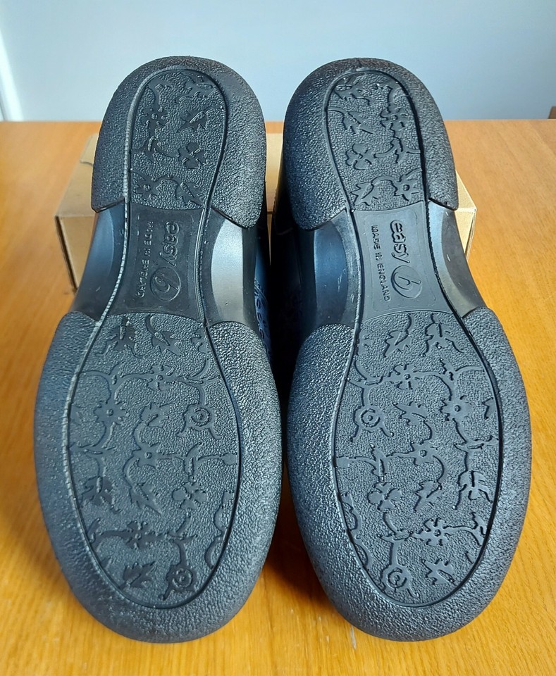 easyb size 3 (8E fitting) navy blue stretch fabric & leather mary jane