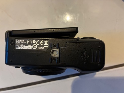 Canon PowerShot G11 Digital Camera 10.0MP Made In Japan Excellent Working Cond. - Picture 2 of 5