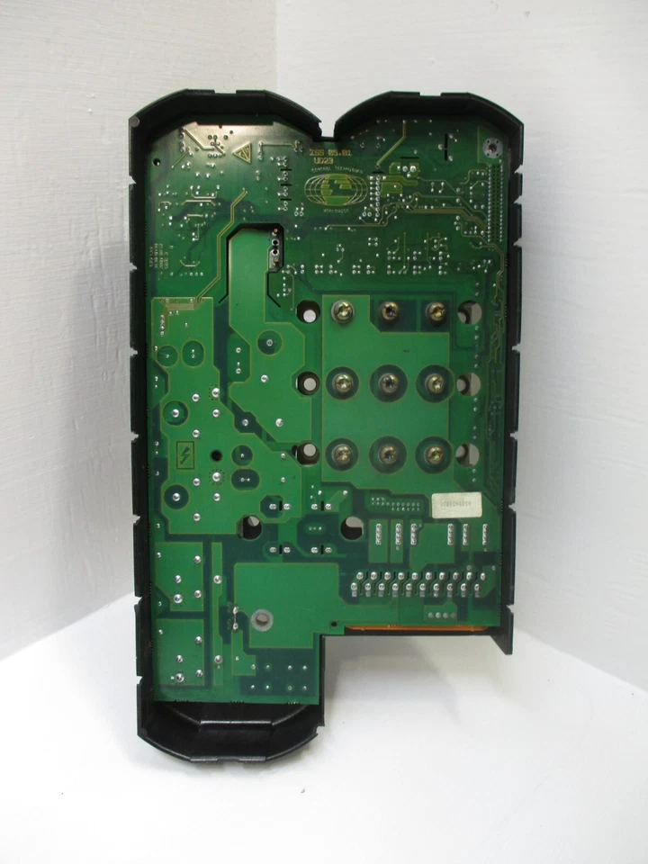 Placa de alimentación Control Techniques 7004-0152 UD23 para UniDrive Drive Emerson Foto 2 de 4