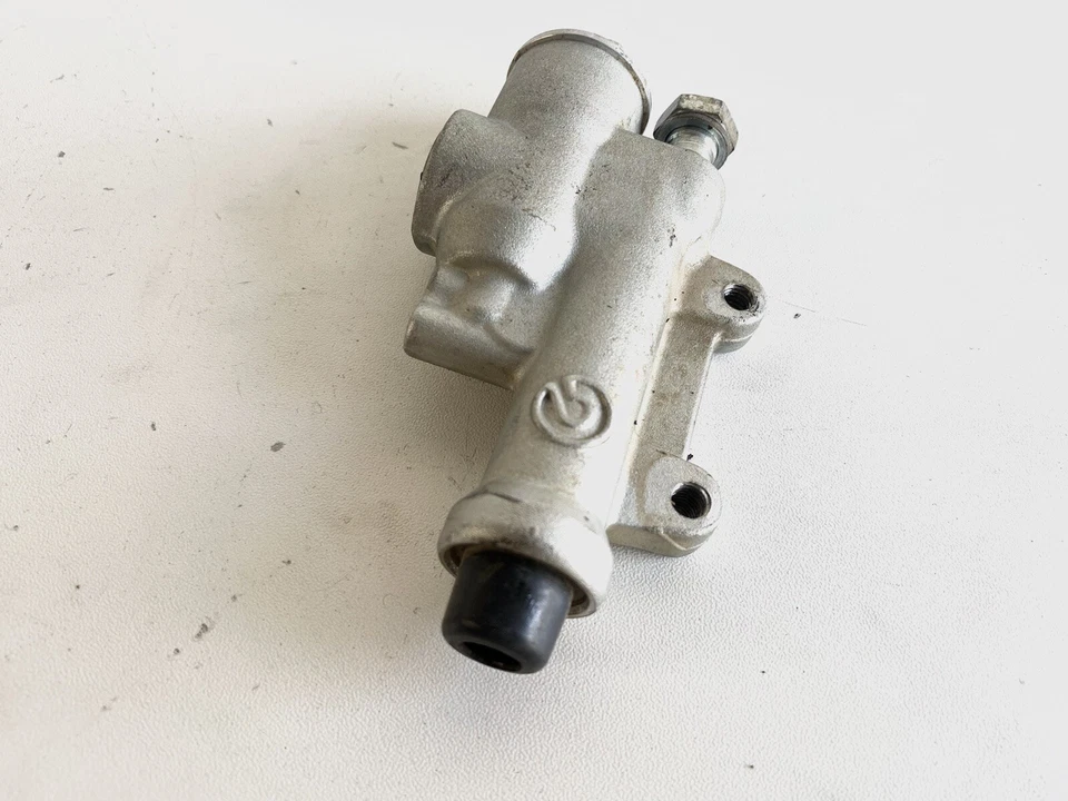 Оригинальный цилиндр резервуара заднего тормоза 2011 Husqvarna TCi 250 TC 250 250i TCi250 - Изображение 4 из 4