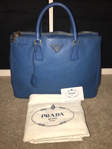 prada cobalto