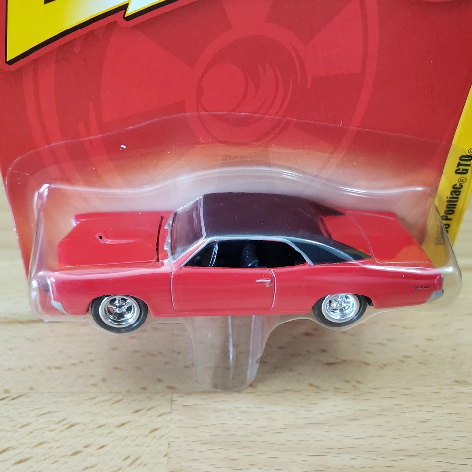 Johnny Lightning 1966 Pontiac GTO Diecast 1:64 Red with Black Top - Image 4 of 4