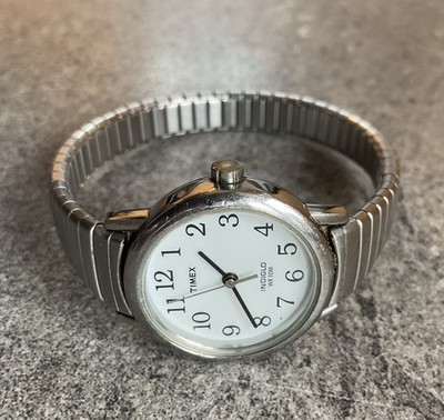 Timex Easy Reader Womens Watch Silver Tone Case & Band W/Expansion Band Bin Z