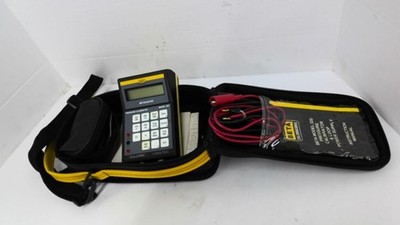 BETA Gauge Model 320 Pressure Calibrator With Case 6484 120V 60HZ 12W
