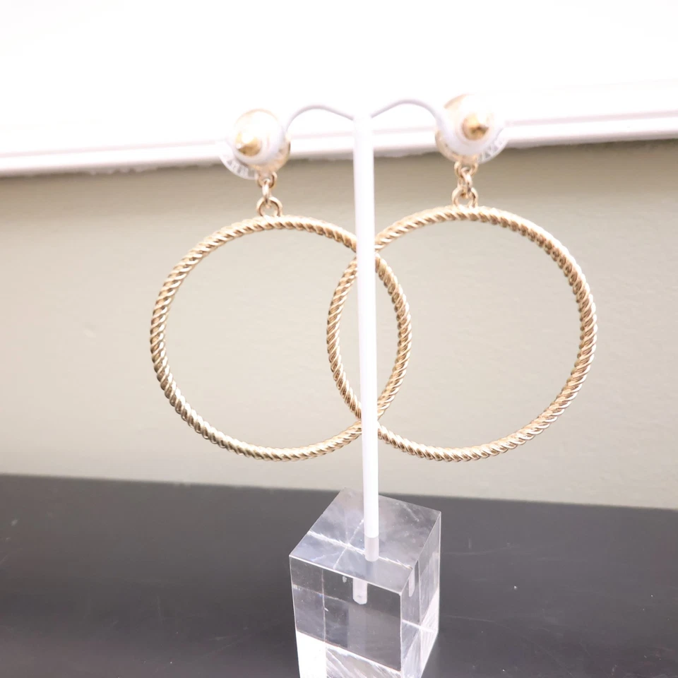 Pendientes Rachel Zoe RZ estilo diseñador frente cuerda patrón aros tono dorado Foto 4 de 4