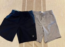 2 Pair Boys Youth Medium 8 Shorts