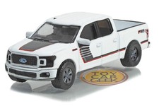 2018 Ford F-150 Lariat FX4 1:64 Greenlight 35250d