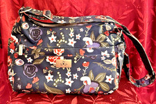 Bolsa de pañales JuJuBe Hobobe Midnight Posy de viaje estampado floral colores brillantes limpios