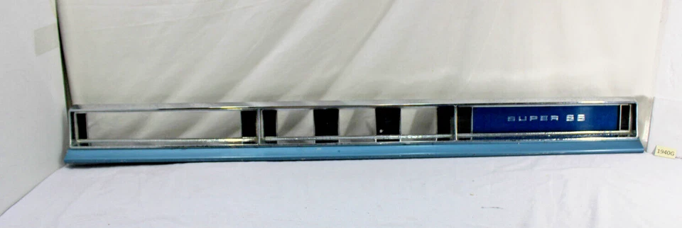 Oldsmobile Super 88 1964 tablero bisel ajuste velocímetro combustible/luces de advertencia/emblema Foto 3 de 4