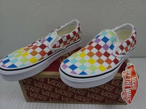 pride checkered vans