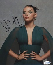 Dafne Keen Sexy Autographed Signed 8x10 Photo ACOA